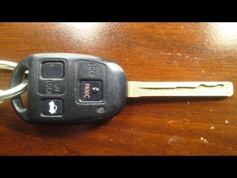 How to change battery on Lexus IS300 three button Key remote