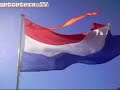De vlag wappert op Koninginnedag. De vlag wappert op Koninginnedag.