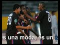 LA AKD NO ES UNA MODA, ES UN SENTIMIENTO. AQUELLOS QUE NOS CRITICAN Y NOS INSULTAN, PASAN TANTO TIEMPO PENSANDO EN EL QUITO QUE EN EL FONDO LES EMPIEZA A GUSTAR. SI CREEN EN SUS EQUIPOS, DEJEN DE MOLESTAR Y APOYEN A SU EQUIPO DE FORMA DIGNA! COMO LO HACE UN VERDADERO HINCHA!!! 