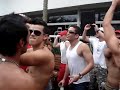 Nova Pool Party da The Week