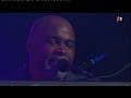 Tower of PowerLive at Montreux Jazz Festival - 7/12/2006Emilio Castillo-Tenor SaxDoc Kupka-Baritone SaxTom Politzer-Tenor SaxMike Bogart-TrumpetAdolfo Acosta-TrumpetDavid Garibaldi-DrumsRocco Prestia-BassRoger Smith-KeyboardsBruce Conte-GuitarLarry Braggs-VocalsChester Thomson-Hammond organCarlos Santana-Guitar