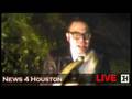 YouTube - Hurricane Ike Houston, Texas Reporter loses it in ...