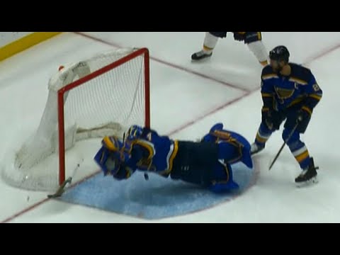 Video: Jake Allen dives across, robs Johansen to keep game level against Predators