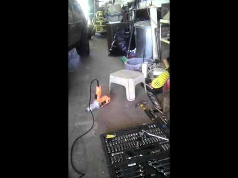 How to replace the struts on a 2007 Lexus RX400h