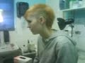 Kel gettin her ear strached