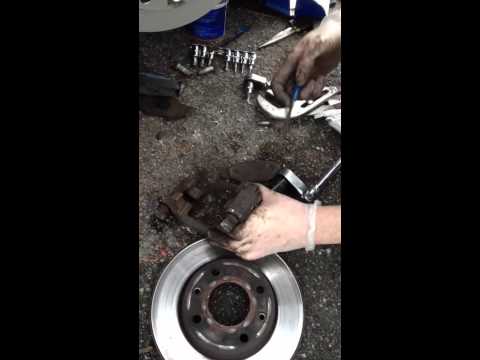 how to change the oil on a peugeot 206