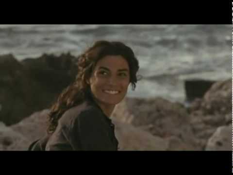 Angela & Sara (Viola di Mare) - Help I'm Alive