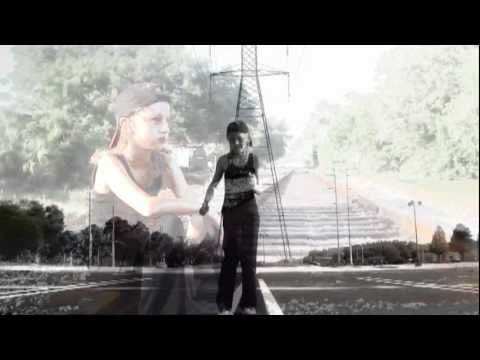 0 Zynnia Sings & Dances to SOY RAKA by Los Rakas