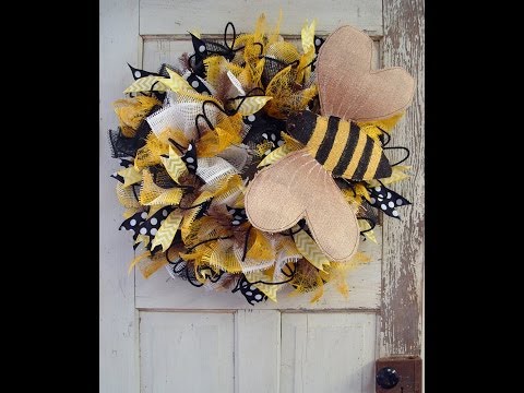 how to attach letters to a deco mesh wreath