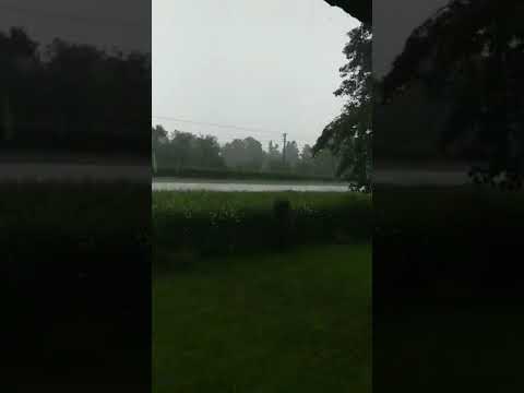 Kiedy w sąsiada wali piorun, a Ty akurat nagrywasz film z okna