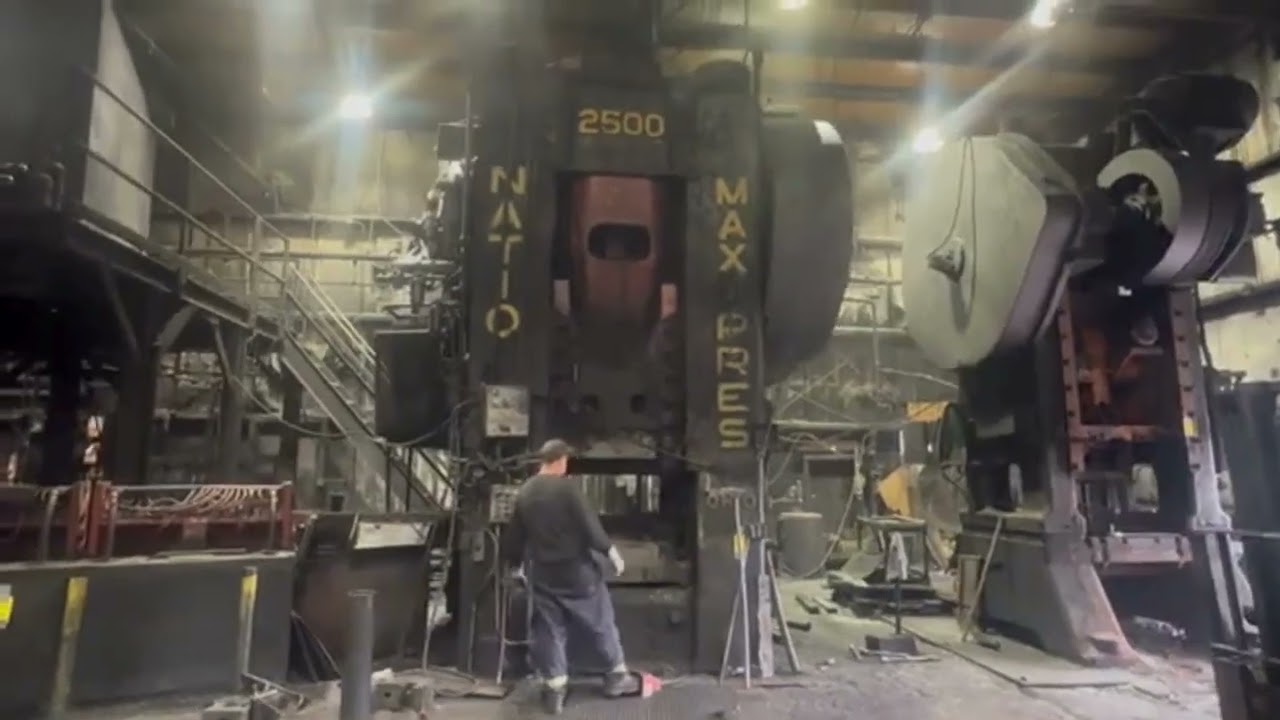 2500 Ton, NATIONAL MAXIPRESS