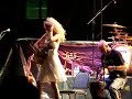 taylor sings umbrella by rihanna