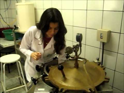 Desinfecção e Esterilização de Utensílios e Equipamentos de Laboratório.wmv