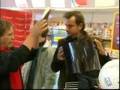Schumi an der Tankstelle