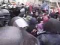 cops in action bei der Siko Demo München II