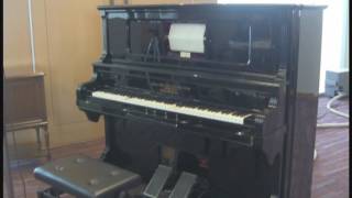 足踏式竪型自動ピアノの演奏収録