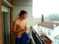 videos de Nevando en Mandayona 13 diciembre 2008 -  Edaaar el Loco en pelotas en la terraza