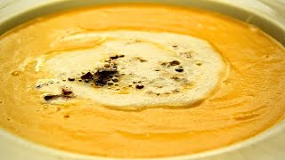 Süßkartoffelsuppe mit Chorizo und Vanilleschaum Süßkartoffelsuppe mit Chorizo und Vanilleschaum