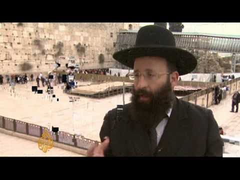 jewish women - A group of Jewish women are demanding to be allowed to pray in the same way men do at the Western Wall in Jerusalem. Police arrested at least 10 women who tr...