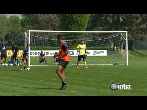 ALLENAMENTO INTER REAL AUDIO 14 04 2014