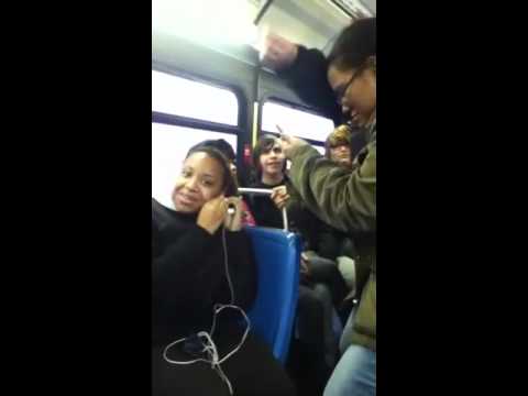 how to fit headphones