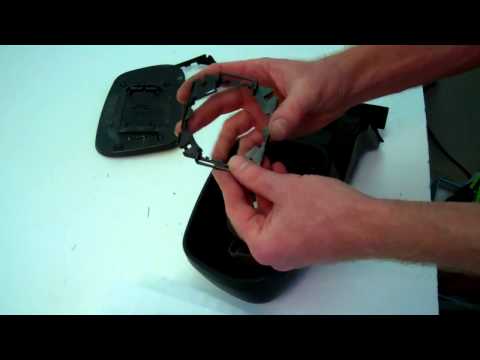 How to replace the mirror glass on a Land Rover Discovery 1 300tdi / TD5