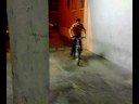 jugando alos bolos en las pistas