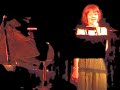 meilleure qualit� vid�o et haute d�finition ici: http://www.dailymotion.com/gillesmarceaux/video/x6m2v3_juste-a-temps-le-cri-de-la-carpe_creation
le cri de la carpe, ?film� au triton en septembre 2004 
ann ballester, piano dominique fonfr�de, chant.
juste � temps, pas trop tard ? enfin une vraie chanson. sauf qu'� chaque quatrain, elle recule pour mieux sauter: c'est un pantoum, suite de quatrains dont le deuxi�me et le quatri�me vers sont les premier et troisi�me du quatrain suivant.
http://gillesmarceaux.free.fr/cridelacarpe.html