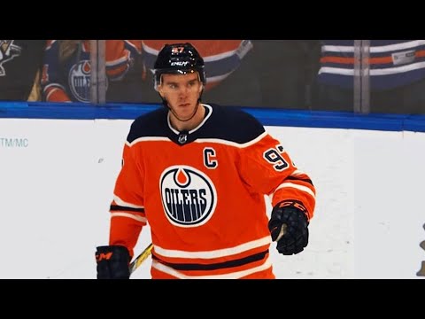Video: McDavid dekes through legs, makes back pass, Draisaitl taps it in