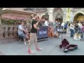 Konnexion Balkon - Munich Marienplatz street performance