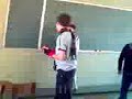 volteando un tronco