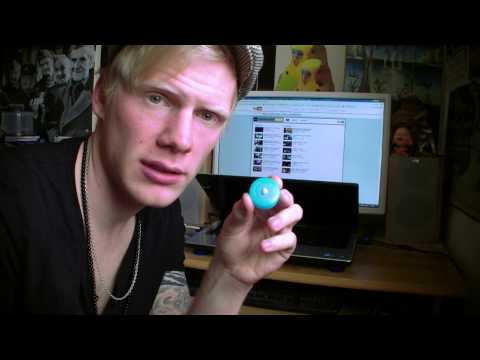 how to keep a laptop cool