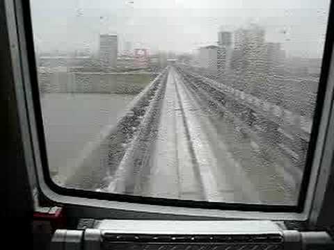 日暮里舎人ライナー開通