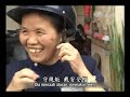 Menghindari Hidup Boros, Memupuk Karma BaikMaster bercerita tentang seorang relawan tua yang bernama Yue Xia. Beliau sangat menarik hati dan hidupnya pun sederhana serta disukai banyak orang. Saat akan pensiun, beliau diminta untuk mengadakan suatu pesta perpisahan. Beliau mengiyakan hanya dengan persyaratan diadakan pesta kecil yang bermanfaat dengan makanan bergizi dan tontonan tentang pelestarian lingkungan daripada pesta besar yang memboroskan. Walaupun dengan hidup yang sederhana, Nenek Yue Xia ini sudah menyumbangkan lima kali status relawan kehormatan (masing-masing 1 juta $NT atau sekitar tiga ratus juta rupiah). Selama hidup, waktu harus dimanfaatkan dengan baik. Jika digunakan dengan baik, walaupun usia makin bertambah, kebijaksanaan makin bertambah. Jika tidak, kehidupan akan dilewati dengan sia-sia dan tanpa makna. Bahkan, jika sampai disalahgunakan, bisa tersesat di jalan yang salah. Bagaikan seekor induk ayam yang menjaga anak ayamnya. Mulai dari menjaga telur-telurnya, berharap telur itu segera menetas setiap butirnya. Menjaga telur-telurnya dengan membentangkan sayapnya untuk melindungi mereka. Begitulah seorang insan Tzu Chi, saat menginspirasikan orang lain, harus memiliki pemikiran seperti ini. Ada yang bertanya kenapa mengumpulkan donasi satu orang saja harus menghabiskan waktu satu jam. Bukankan hanya perlu datang, memberikan tanda terima, dan mengambil uang donasi kemudian selesai. Bukan itu tujuan sebenarnya dari donasi. Tujuan sebenarnya adalah untuk memberikan pendekatan secara spiritual, memberikan perhatian. Seperti yang sering diutarakan oleh Master, 