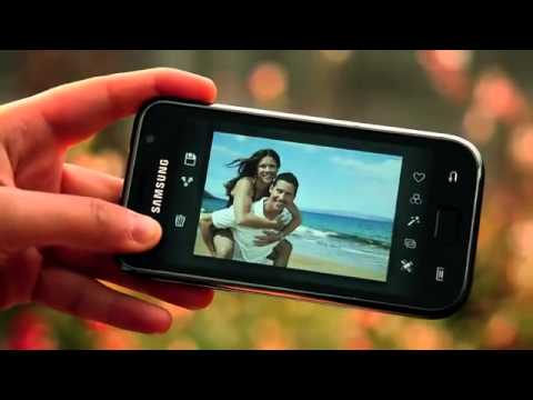how to zoom on droid x camera
