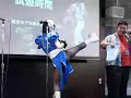 チュンリーのキックにフラッシュ炸裂