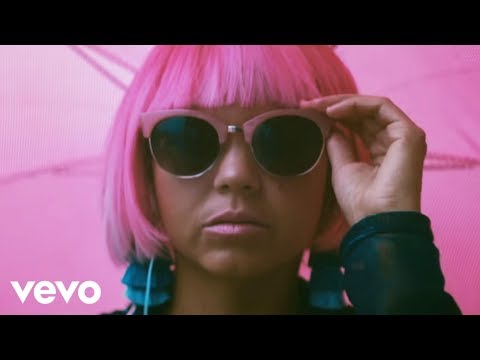 Bomba Estéreo - Internacionales (Official Video)