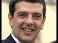 thierry avait un coeur en or et je le remercie de tous coeur pour nous avoir fait vibrer pendant toutes ces ann�es de bohnneur passer avec lui je n'est qu'une seul chose a dire 