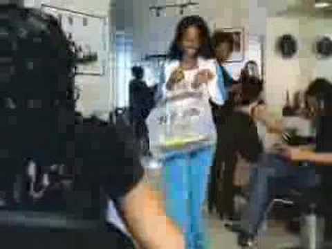Ashanti - Happy