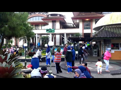 MASJID ATTA' AWUN PUNCAK BOGOR JULI 2020