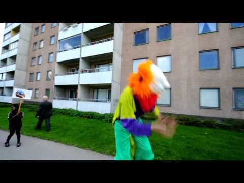 Karneval tåg igenom Tensta Marknad Karneval tåg igenom Tensta Marknad