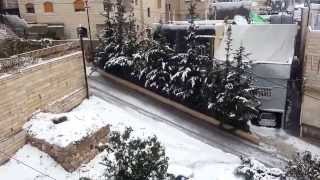 ثلوج مخيم العروب 12.12.2013