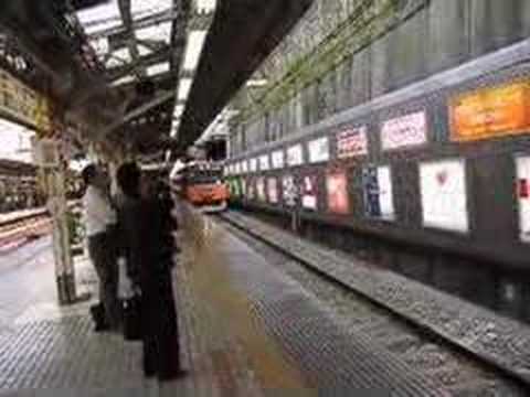 JR東日本、２０１系、中央線の勇姿