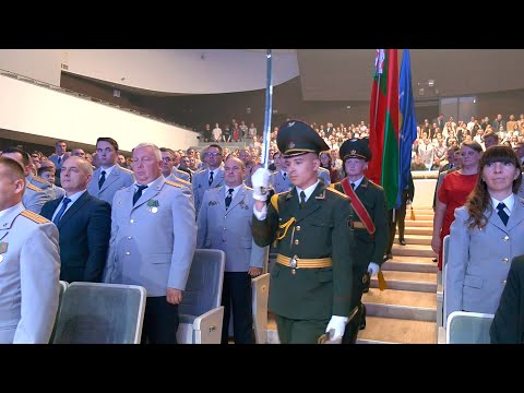 Церемония награждения и открытие памятного знака. В Гомеле начались торжества к 10-летию Следственного комитета Беларуси видео