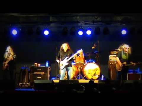 HIGH STEPPIN' DADDY by THE KENTUCKY HEADHUNTERS @ APPLE FESTIVAL in NILES 2012