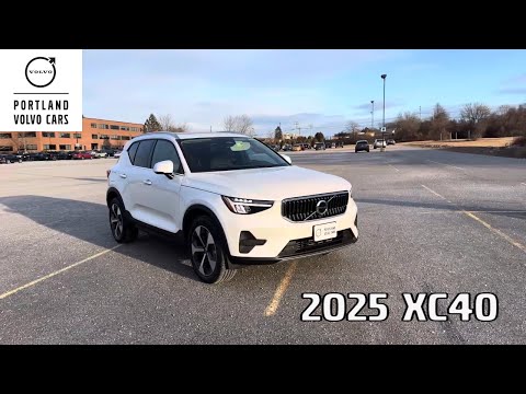2025 volvo xc40 b5 core
