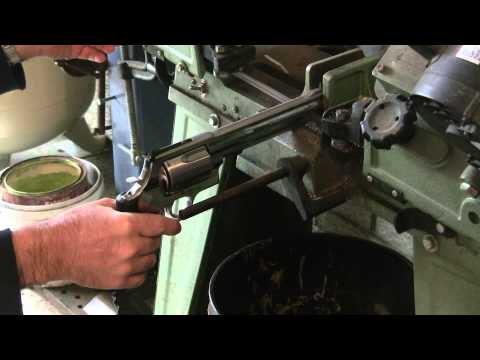 how to remove s&w barrel
