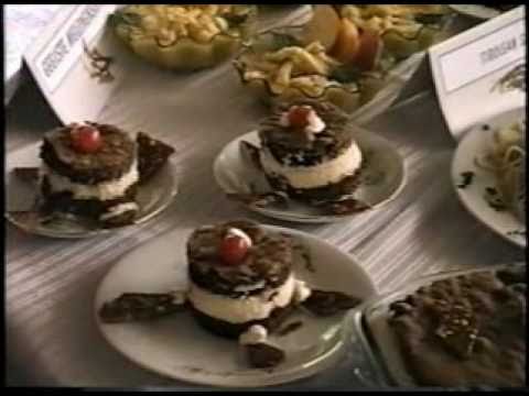 0 El folklore y la gastronomía de Pozuzo
