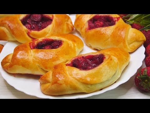 Пирожки как ПУХ! Ягодная начинка НЕ ВЫТЕКАЕТ, таким способом. Не черствеют, весь секрет в тесте!
