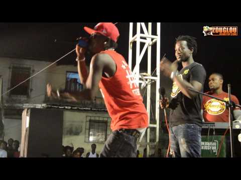 PETIT DENIS EN CONCERT LIVE